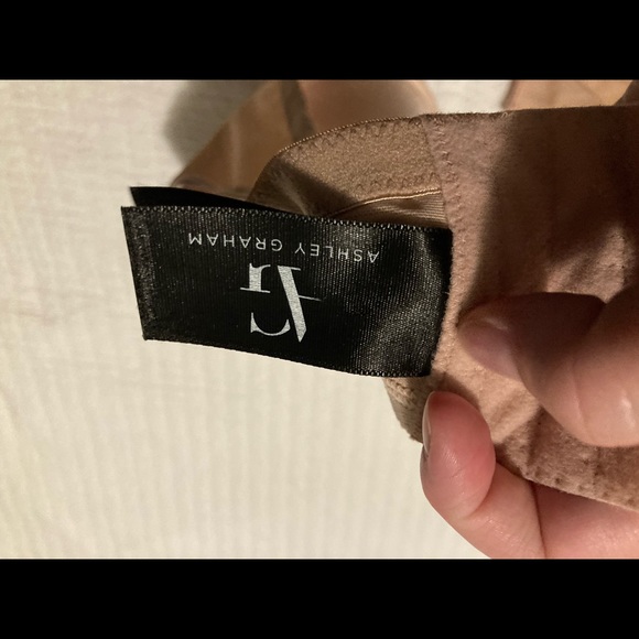 48 D Bra - Picture 4 of 4